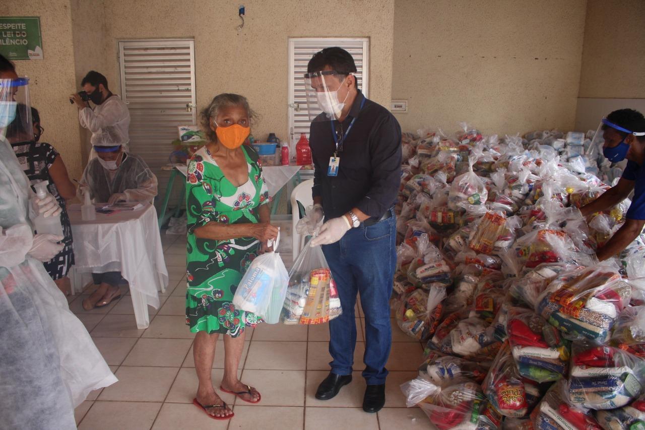 Fazer o Bem: MP-AP e Sesi/Senai doam alimentos e água às famílias do Residencial Jardim Açucena