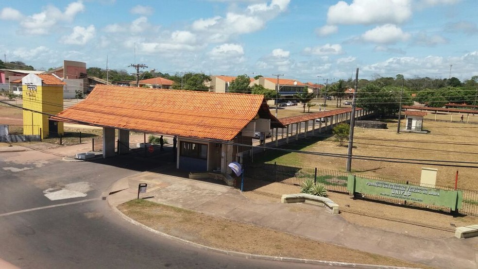 Campanha da Unifap arrecada alimentos e produtos de limpeza a famílias carentes