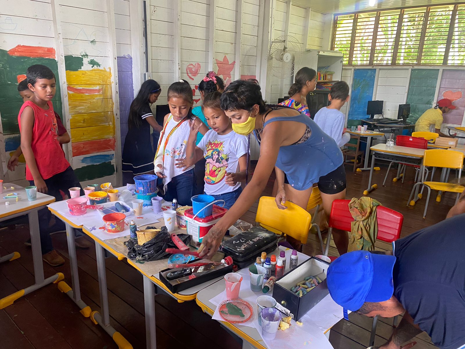 Ação Social: Movimento Reggae Pela Vida entrega alimentos para comunidade do Rio Vila Nova, no município de Santana