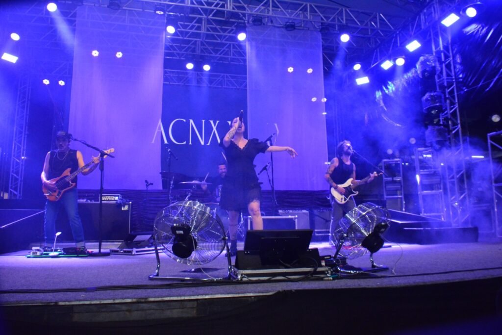 Pitty se apresenta para 100 mil pessoas no Macapá Verão 2023 no dia mundial do Rock