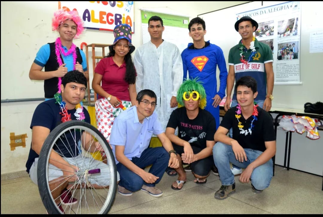 Acadêmicos de Física arrecadam doações para o Projeto “Físicos da Alegria”