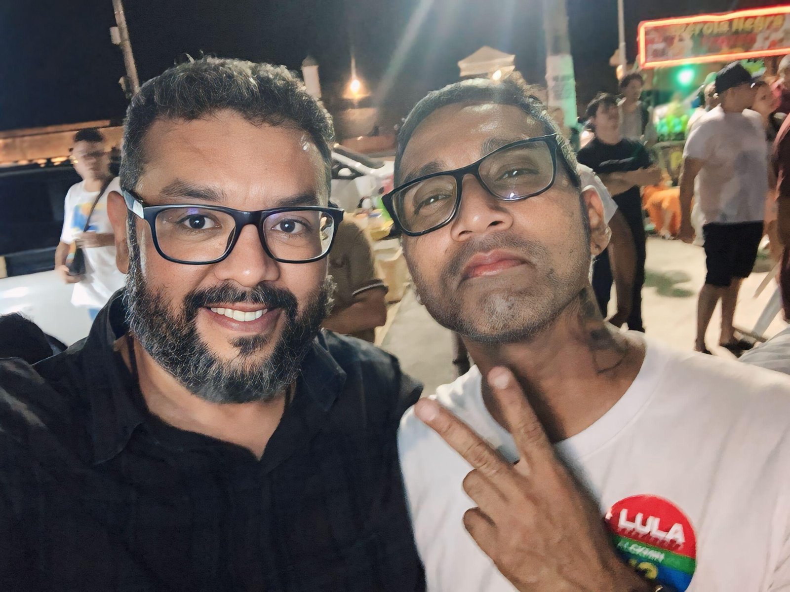 Arquiteto Antônio Fernandes gira a roda da vida. Feliz aniversário, Malária!