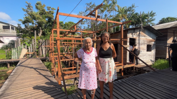 ‘Não vejo a hora de ver pronta, pra me mudar pra debaixo’, diz idosa de 104 anos que terá casa reformada com apoio do MP-AP