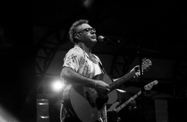 Alan Yared retorna com ‘Legião Urbana Acústico’ em Macapá: mais uma chance de vivenciar o legado de Renato Russo