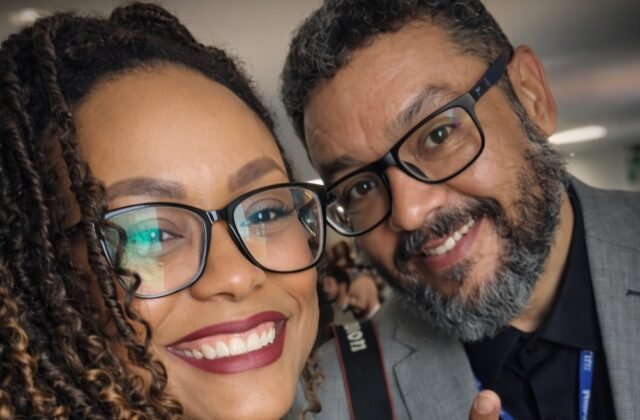 Cantora Hanna Paulino gira a roda da vida. Feliz aniversário, querida amiga! – @hanna_paulino
