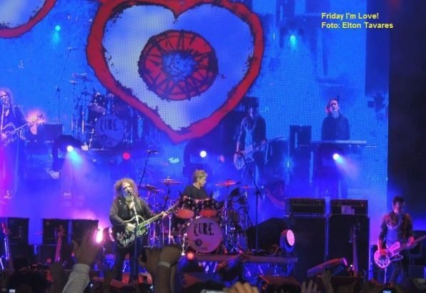 Há 13 anos a banda The Cure se apresentou em São Paulo. Foi o melhor show que assisti na vida!